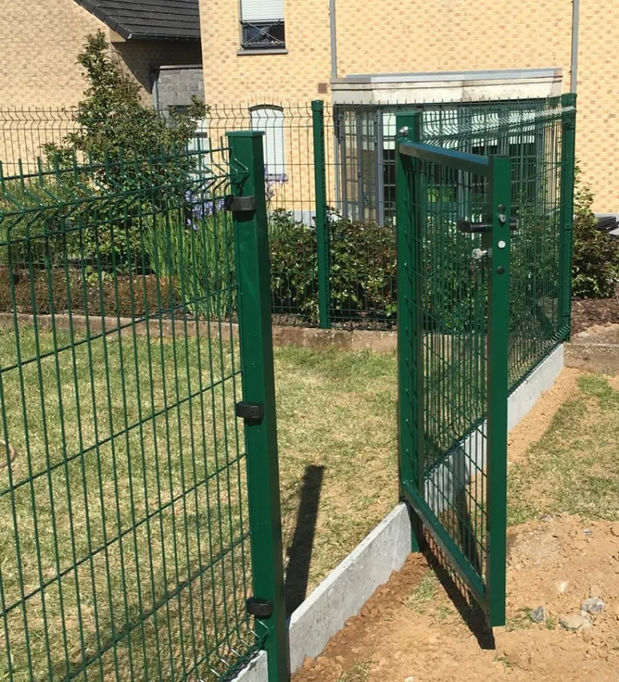 Portillon de jardin en bois