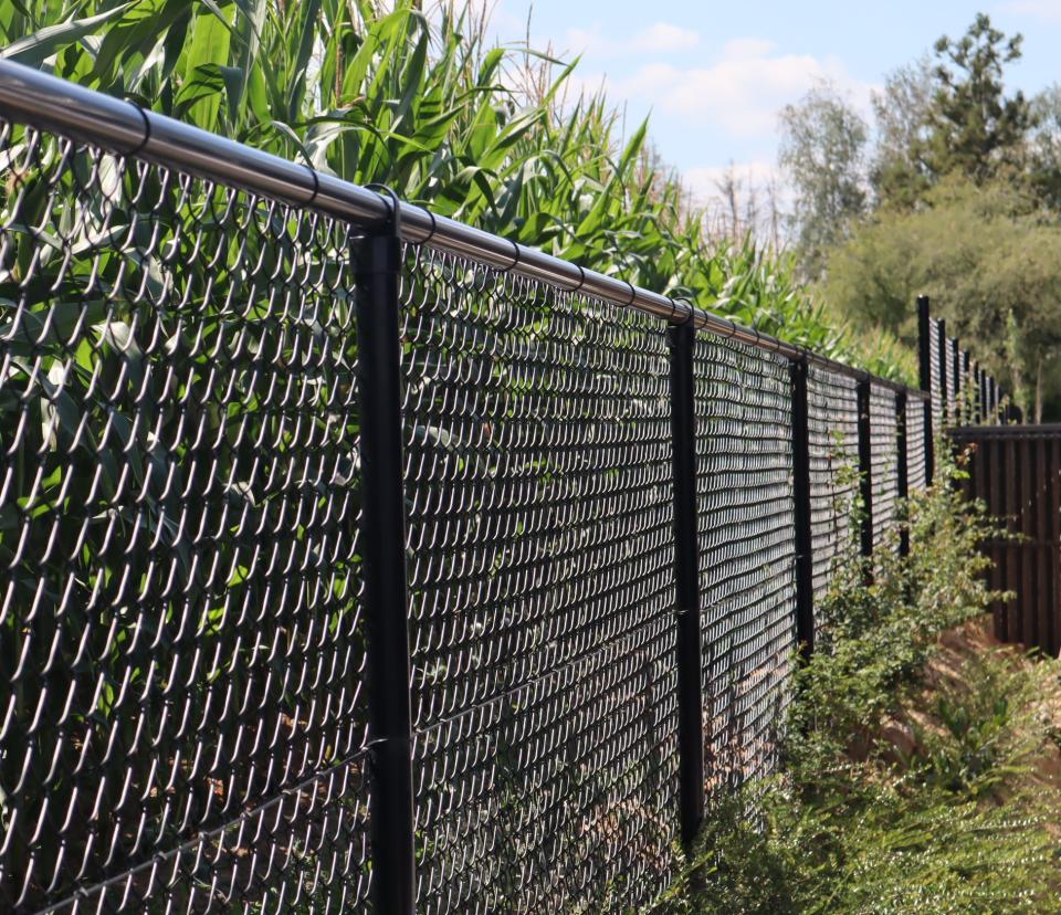 Installation barrière de jardin souple et rigide Beaumont